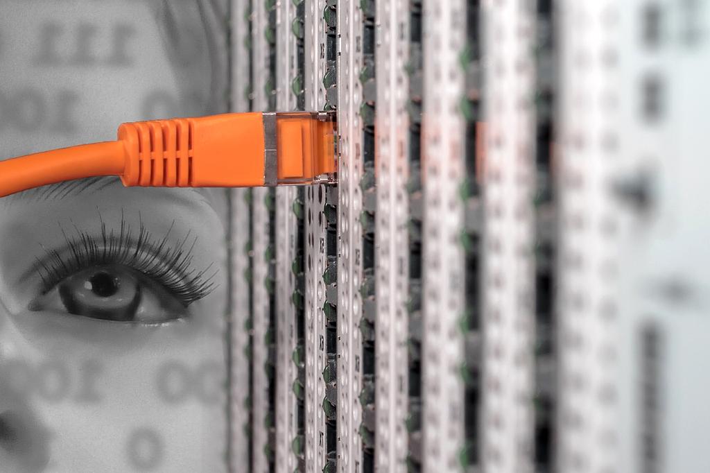 Wearable health monitoring patch with transparent biosensors