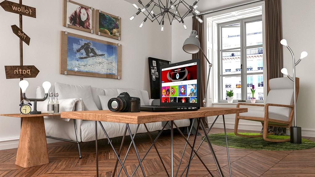 Home security camera with real-time monitoring app